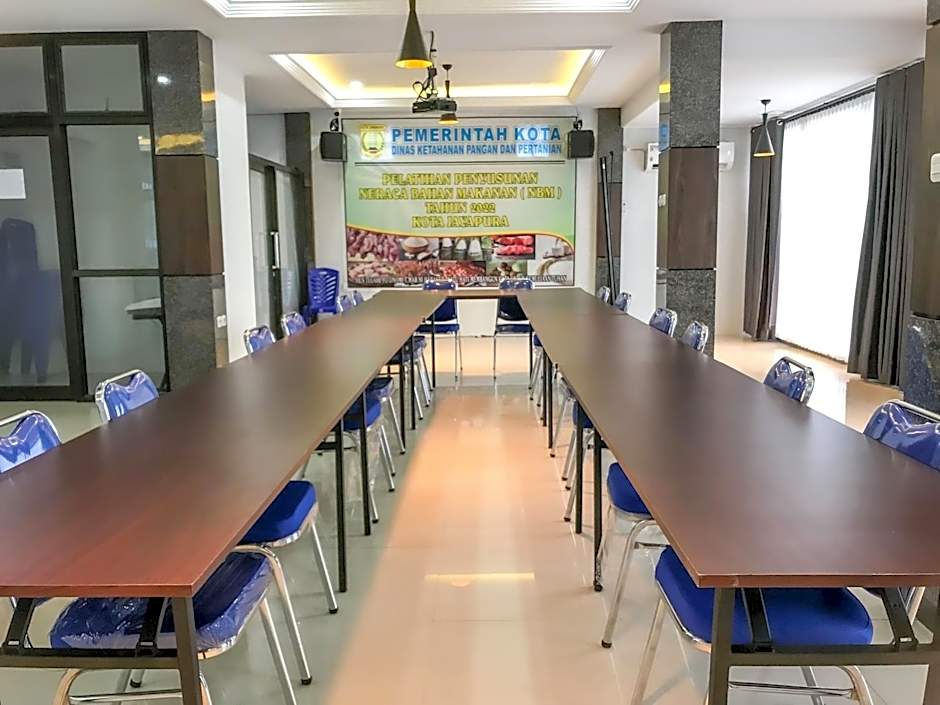 RedDoorz @ Gerson Hotel Abepura