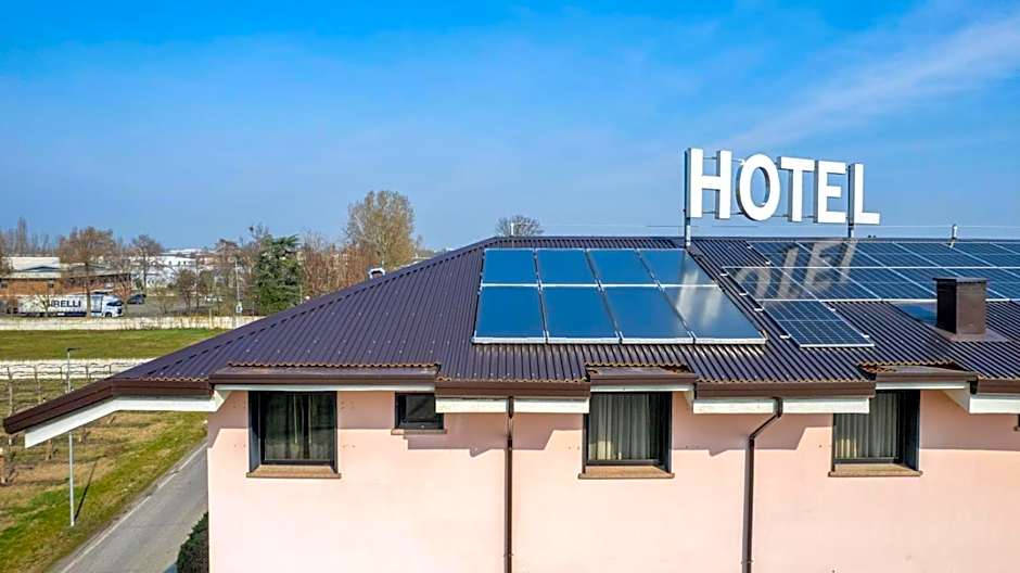 Confidence Hotel San Silvestro