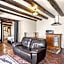 The Honest Lawyer, an Ascend Collection Hotel