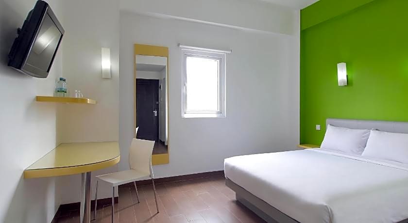 Amaris Hotel Bekasi Barat