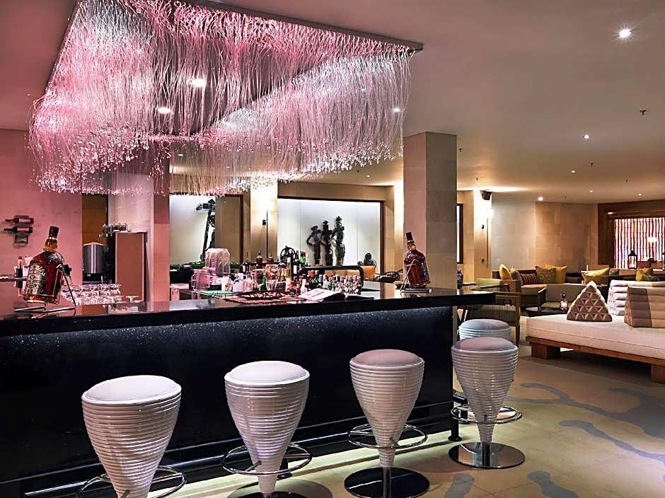 Samabe Bali Suites & Villas