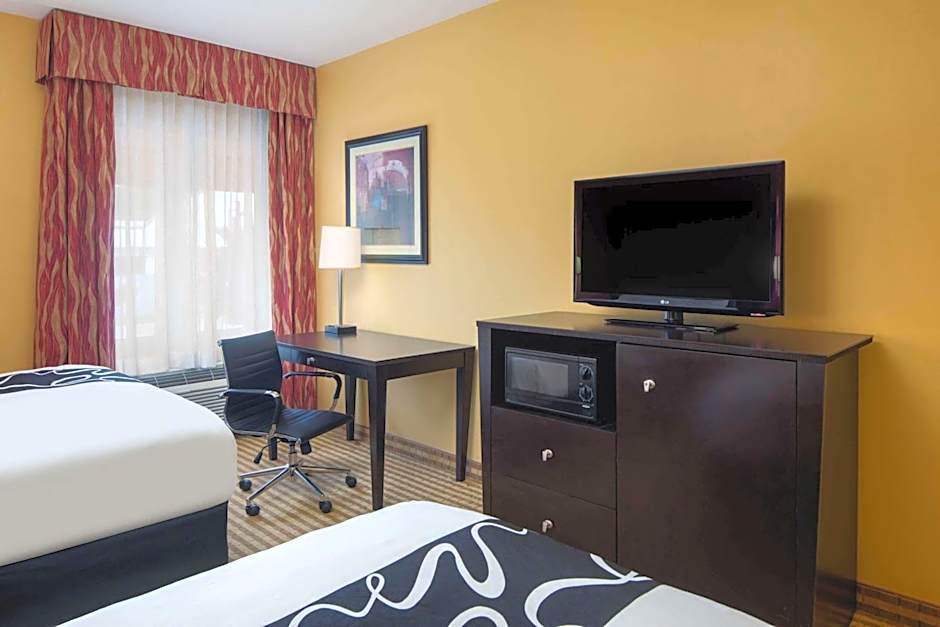 La Quinta Inn & Suites by Wyndham Union City