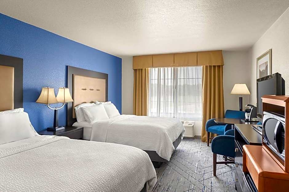 Holiday Inn Express & Suites New Buffalo, MI By IHG