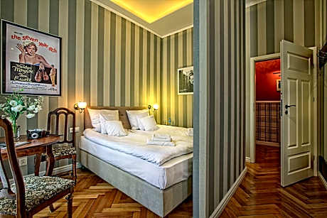 Apartment with Double Bed