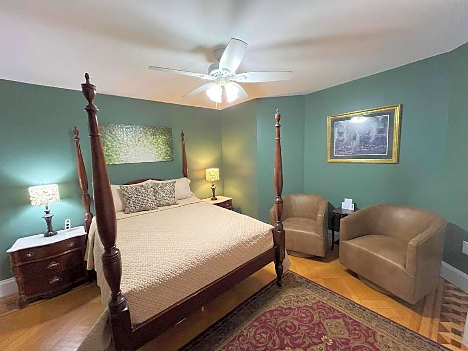 Saltair Inn Waterfront B&B