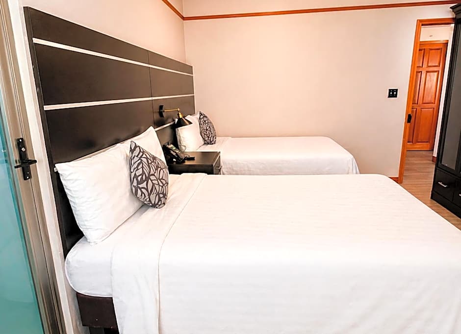 Hotel Cacaxtla Collection