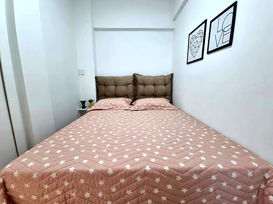 Apartamento Guarujá, Frente Mar, Pé na areia, moderno!!!