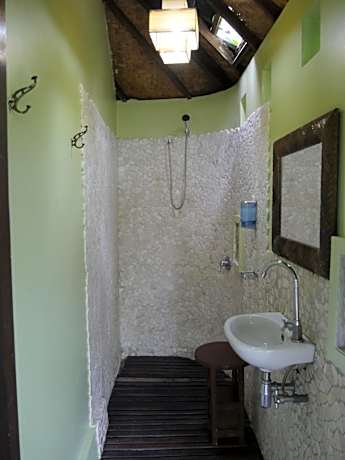 Deluxe Bungalow with Garden View