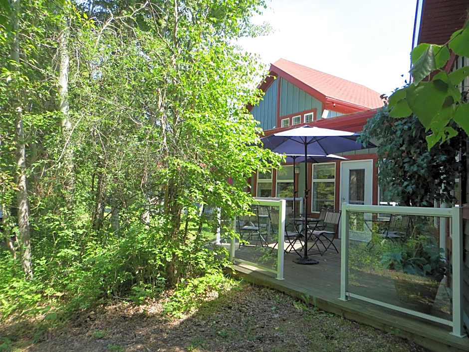 Village Creek Country Inn