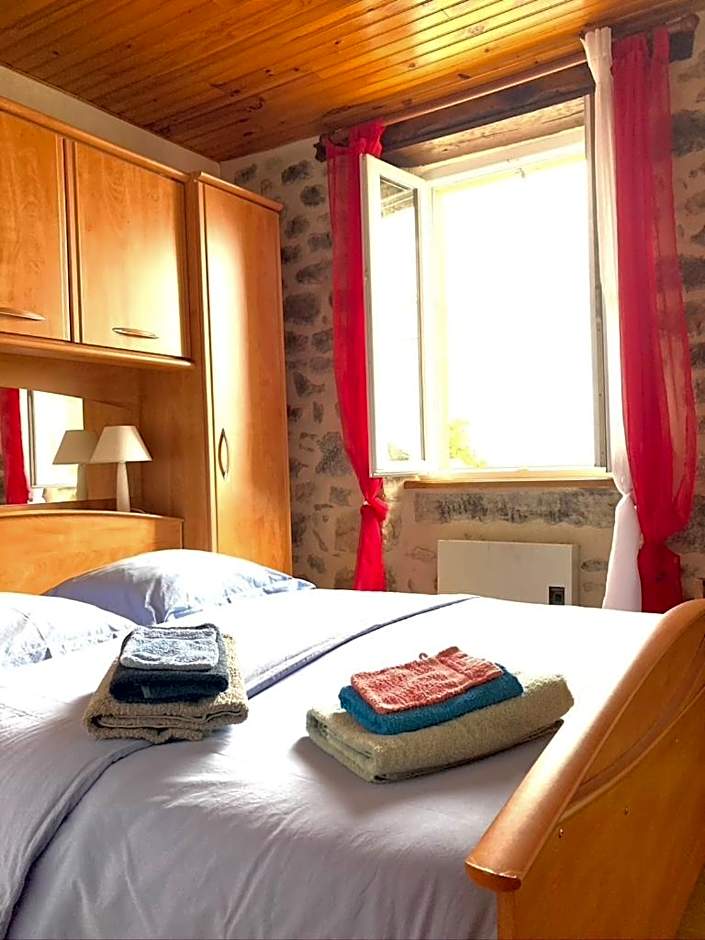 Lo Soulenquo à Fonteilles sur le GR 65