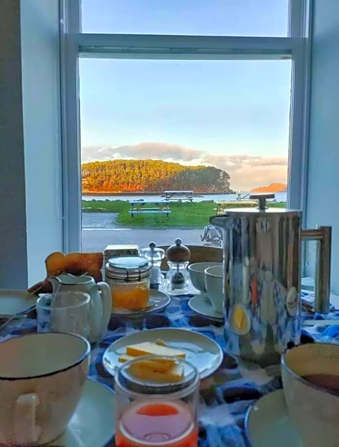 Tigh an Eilean Hotel