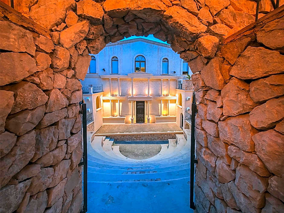 Occidental Pueblo Acantilado