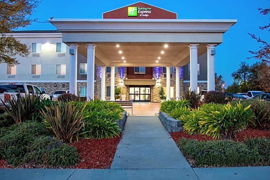 Holiday Inn Express Hotel & Suites Roseville - Galleria Area By IHG