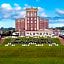 The Historic Cavalier Hotel and Beach Club, Autograph Collection 