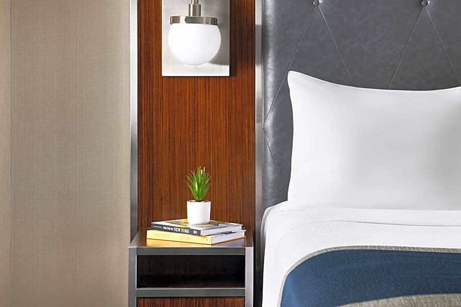 New Yorker by Lotte Hotels