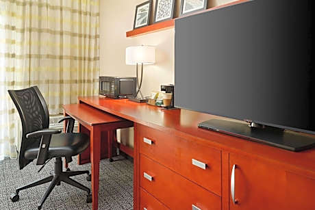 One-Bedroom Suite with Two Double Beds