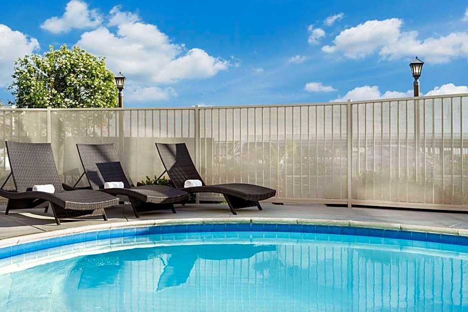 La Quinta Inn & Suites by Wyndham Hesperia Victorville