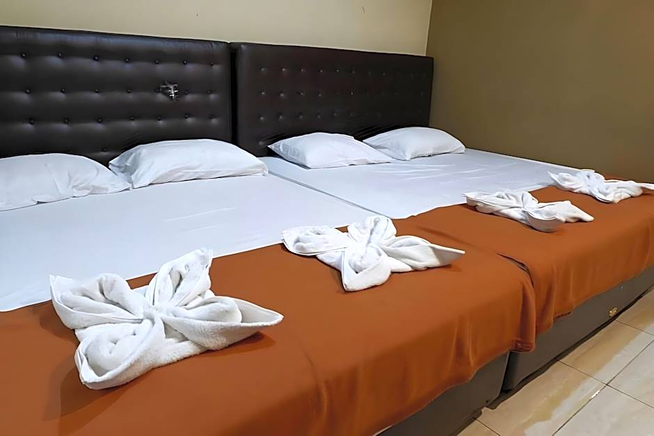 Hotel Syariah Larismanis