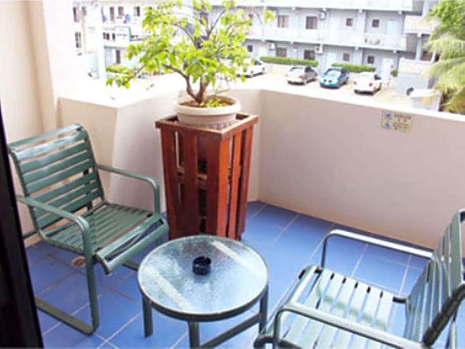 Holiday Saipan Hotel