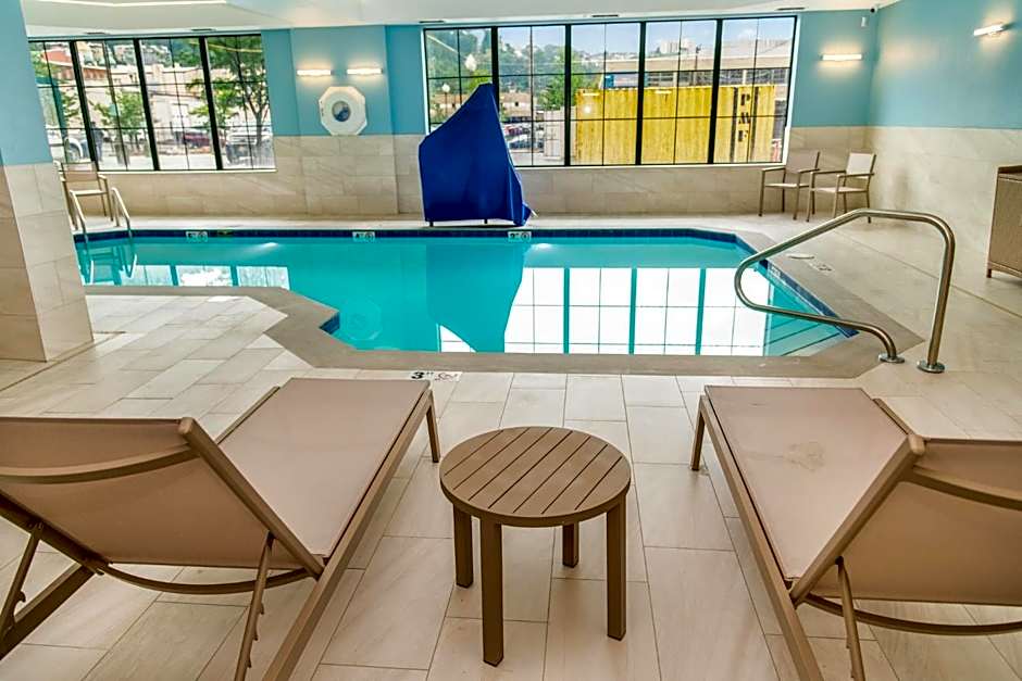 Holiday Inn Express Hotel & Suites Pittsburgh-South Side By IHG