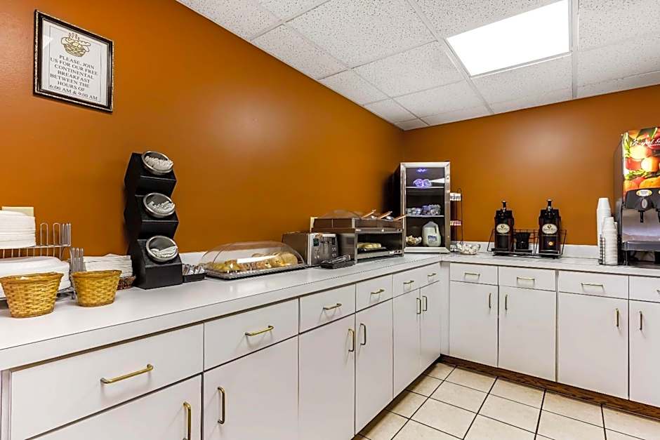 Econo Lodge Inn & Suites Dickson