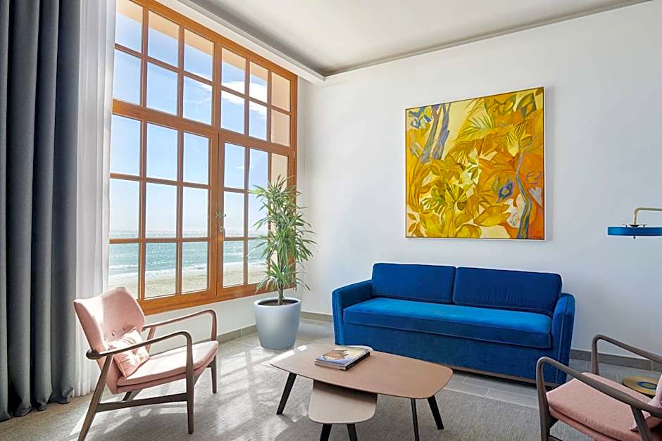 Le Meridien Ra Beach Hotel & Spa