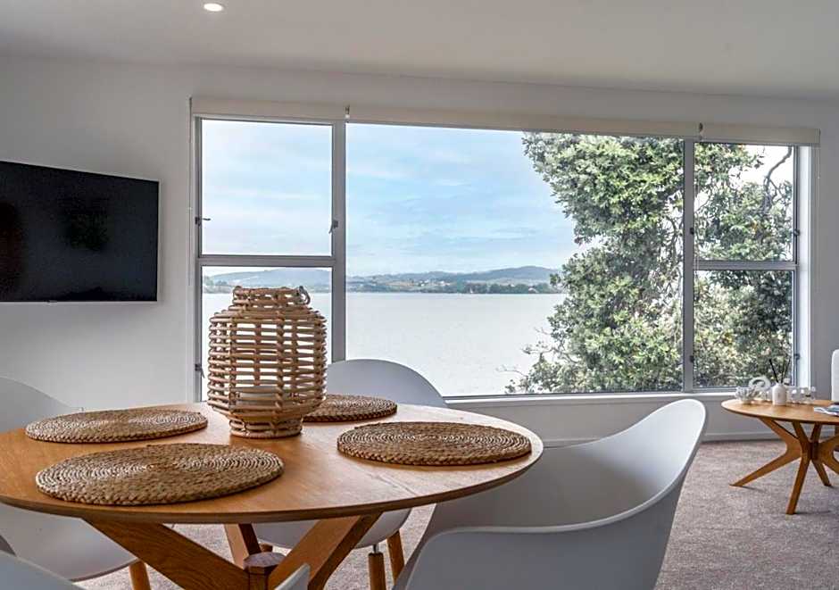 Harbour View Motel and Waterfront Apartments