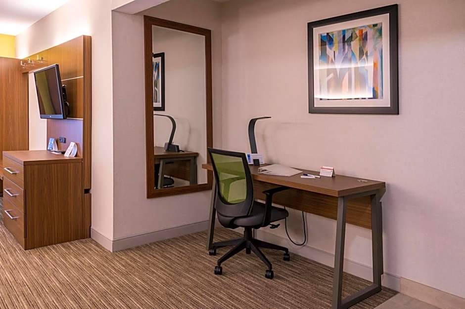 Holiday Inn Express Branford-New Haven By IHG