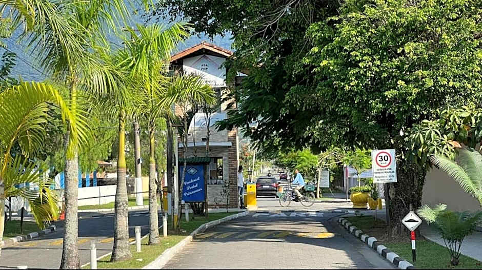 Casa de Praia Massaguaçu! Ao meio Áreas Arborizadas