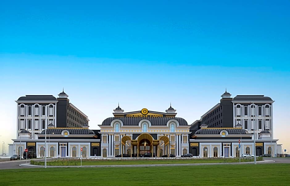 GoldenEye Hotel & Casino