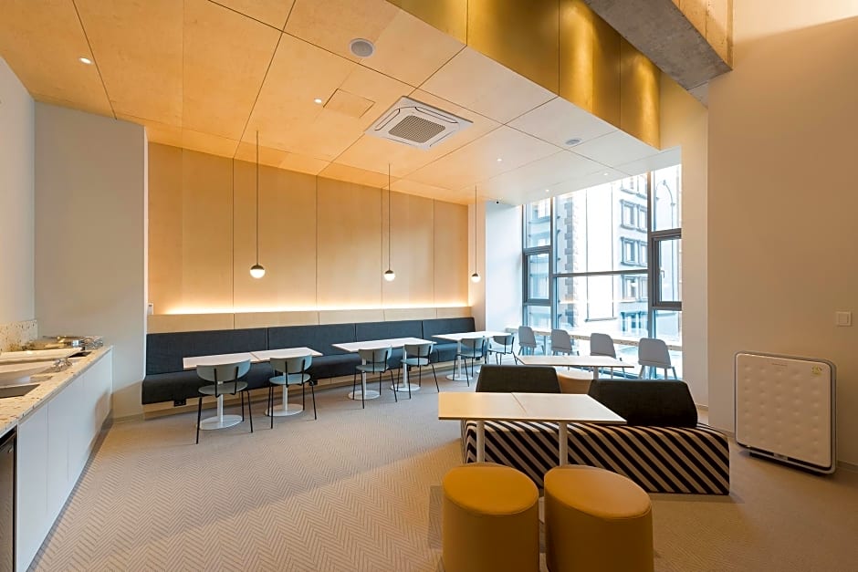 Hound Hotel Changwon - Jinhae Yongwon