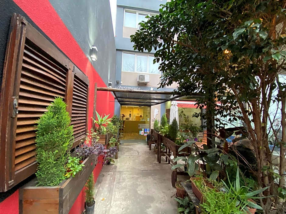 Juramento de Lealtad Townhouse Hotel