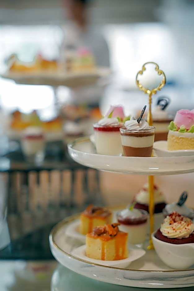 Cross Vibe Bangkok Srinakarin