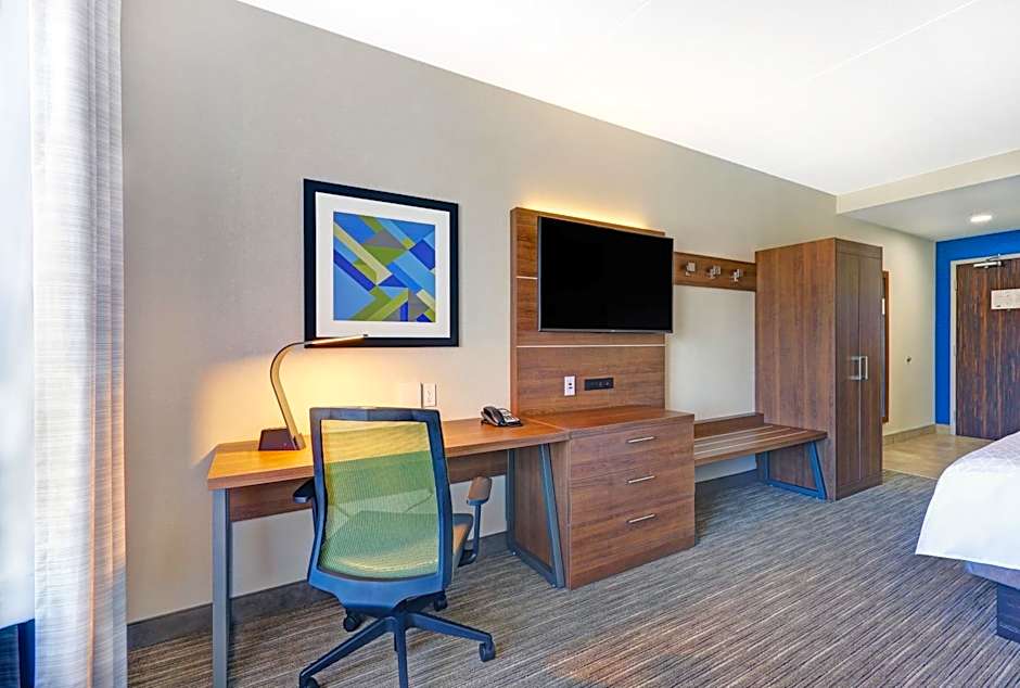 Holiday Inn Express Hotel & Suites - Woodstock By IHG