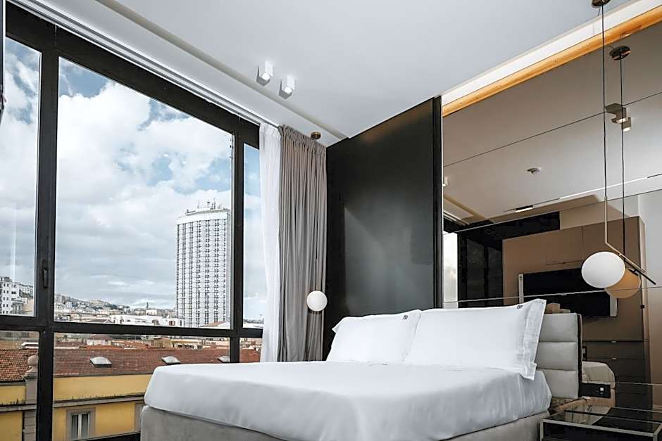 POETICA BOUTIQUE SKY HOTEL