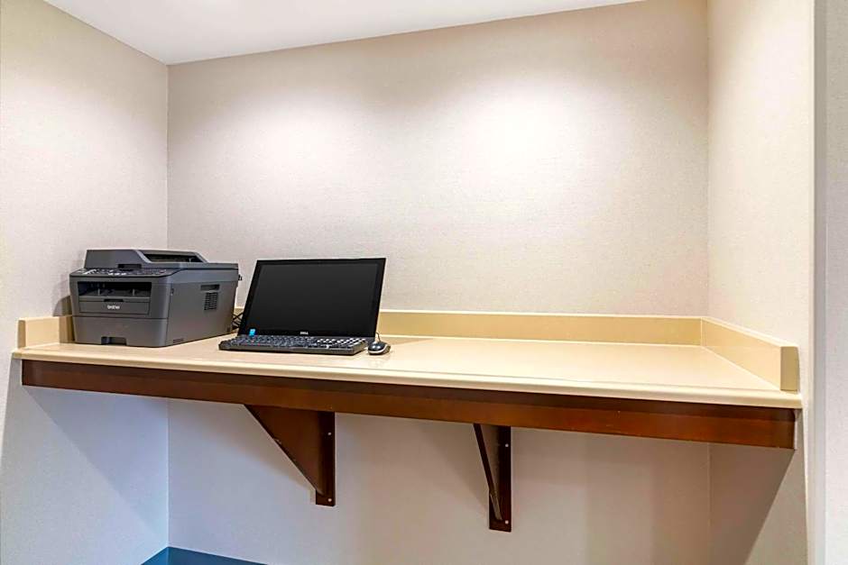 Comfort Inn Manchester Airport