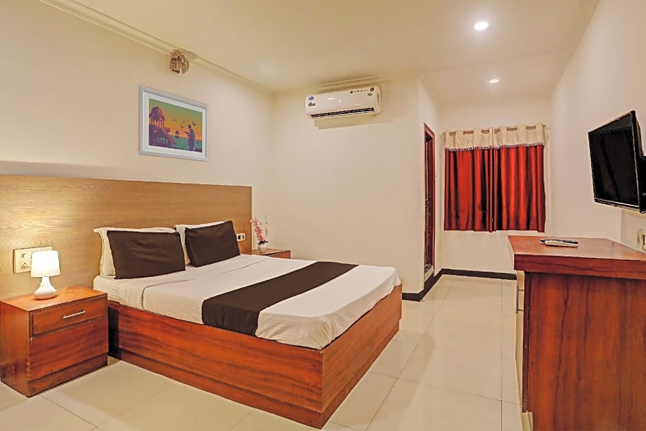 Hotel O Vaishnavi Park