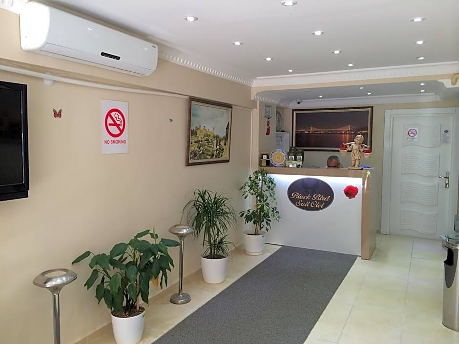 Black Bird Suite Hotel
