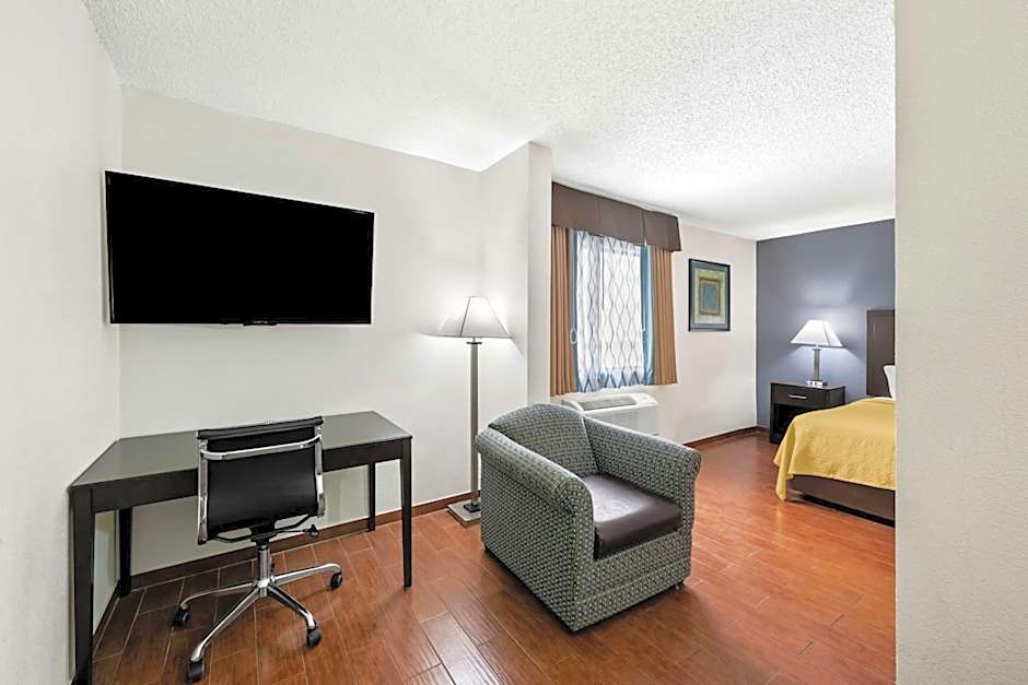 SureStay Plus Hotel by Best Western Lubbock Medical Center