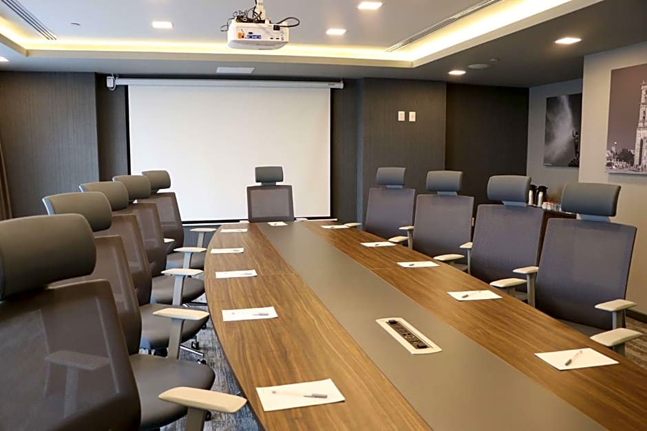 Hampton Inn & Suites By Hilton Puebla