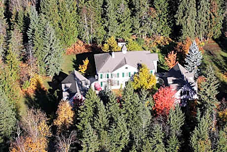 The Inn at the Ninth Hole Bed & Breakfast