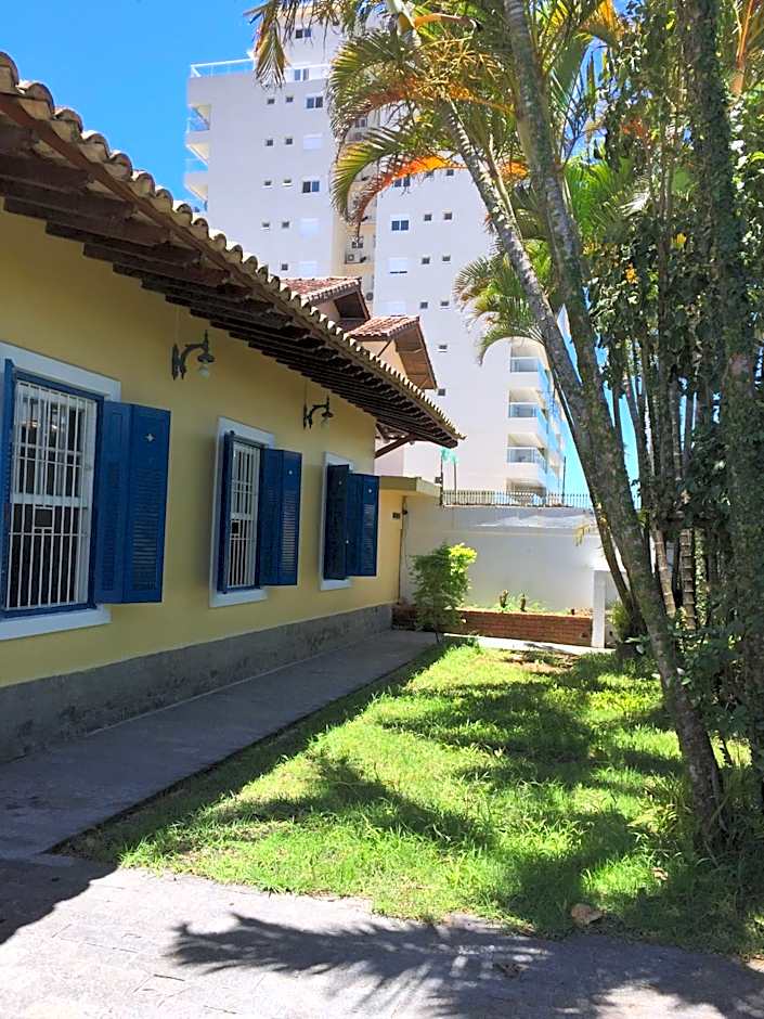 Pé na Areia com Piscina e Churrasqueira - 2 suítes