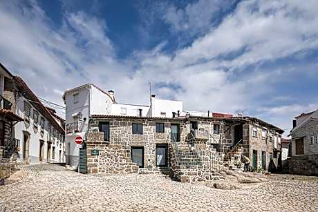 Casas Rossio by Casas com Estória Boutique Houses