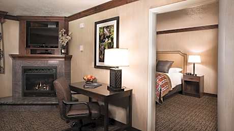 Executive King Suite - Non-Smoking