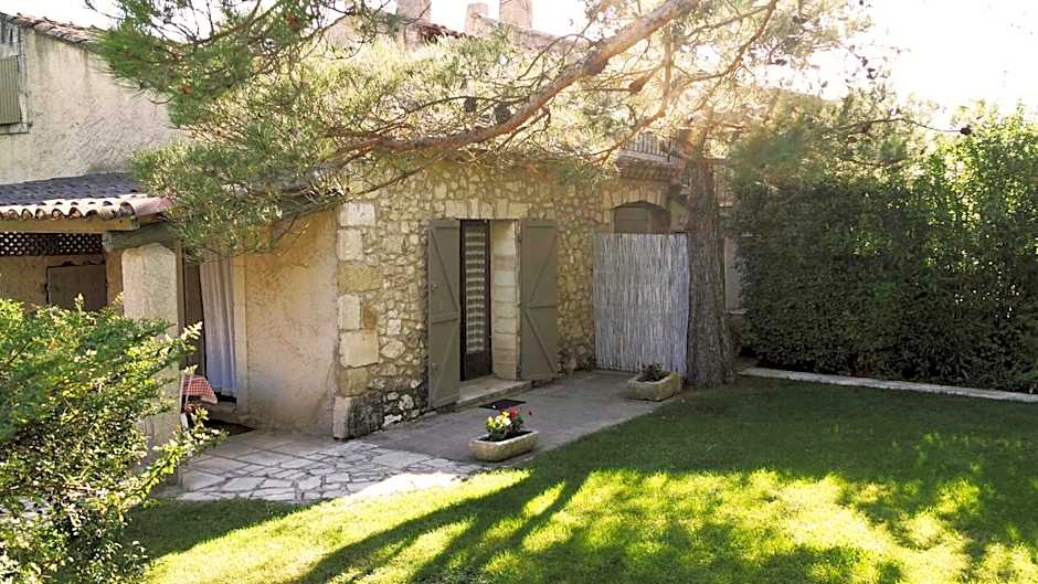 Mas Grimaud Chambres D'hotes Familiales – Eygalières, NY