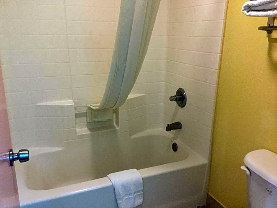 Luxury Inn and Suites Seaworld