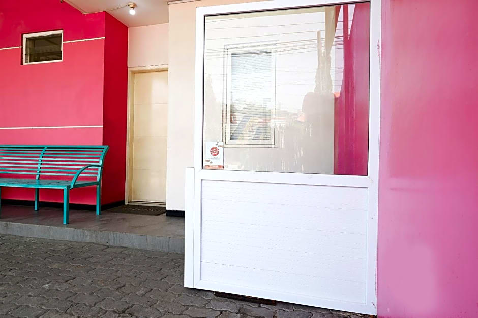 OYO 1815 Gatsu Residence