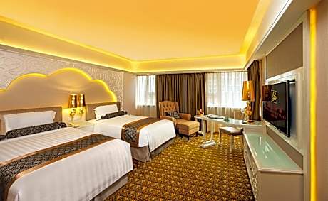 Grand Deluxe Queen or Twin Room