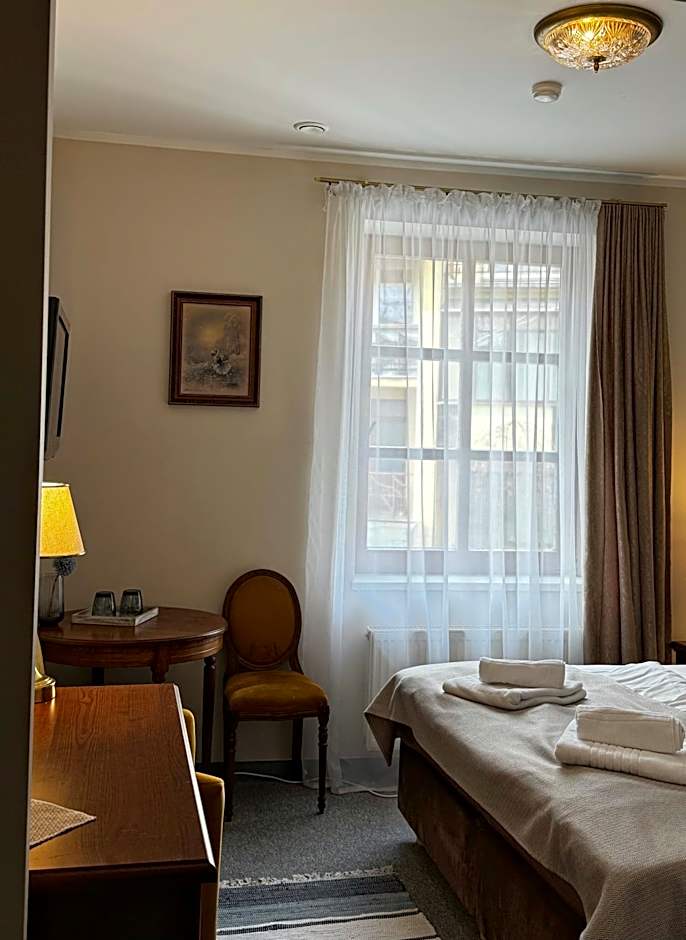 Apple Economy Hotel