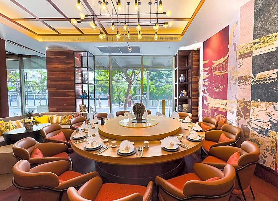 Mercure Bangkok Surawong